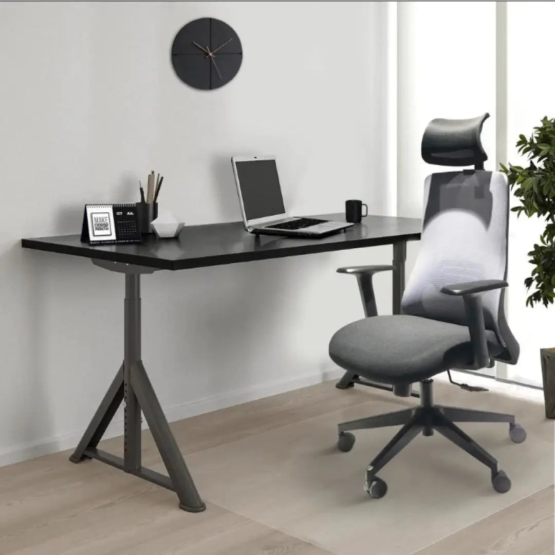 Adjustable Headrest Swivel Office Chair with Casters