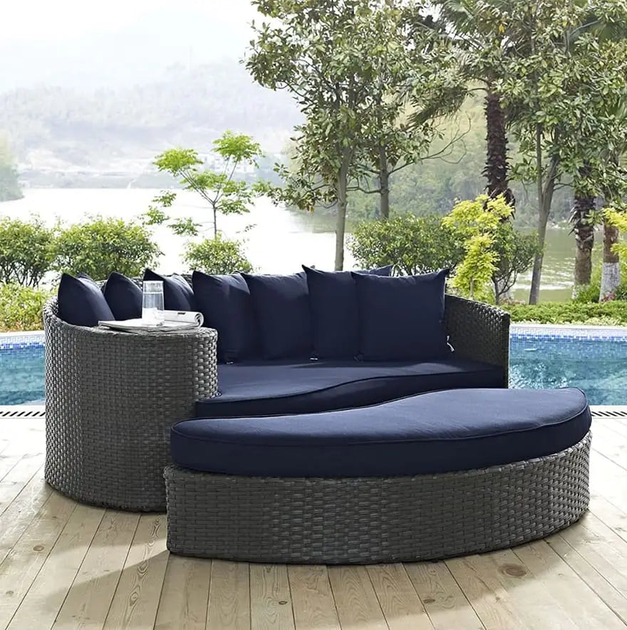 Wicker Rattan Outdoor Patio Sunbrella Fabric Daybed