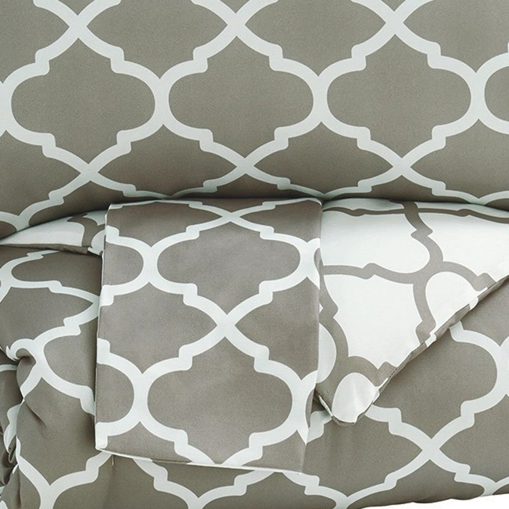 3 Piece Queen Comforter Set with Quatrefoil Design Gray and White By Casagear Home BM227504