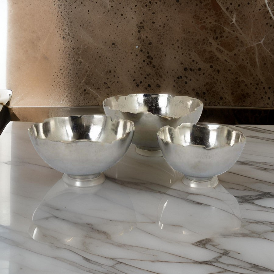 Bonz Set of 3 Bowls Unique Top Shape Round Base Silver Metal Finish By Casagear Home BM310157