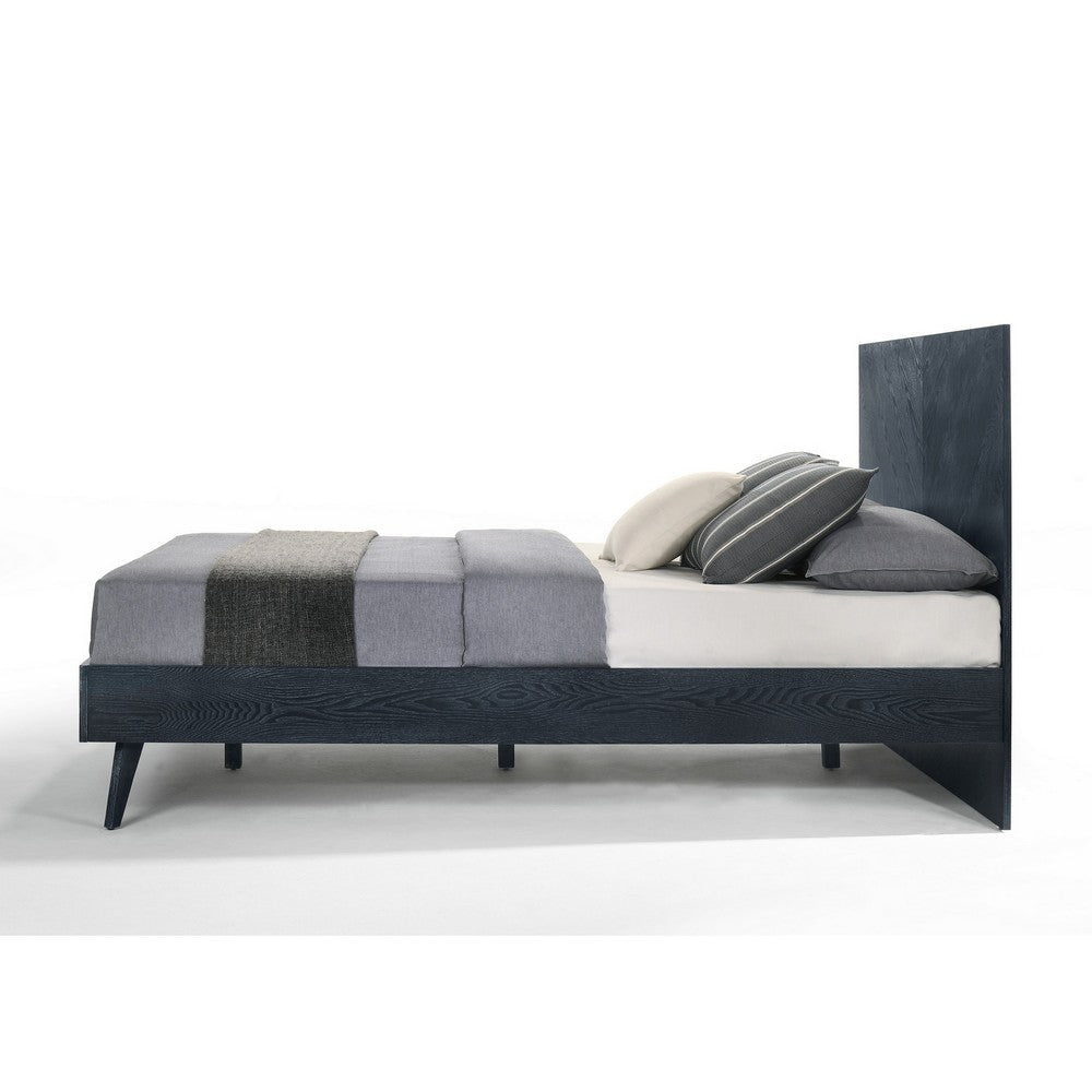 Cid Coy Queen Size Platform Bed Ash Veneer with Crown Cut Pattern Gray By Casagear Home BM317523