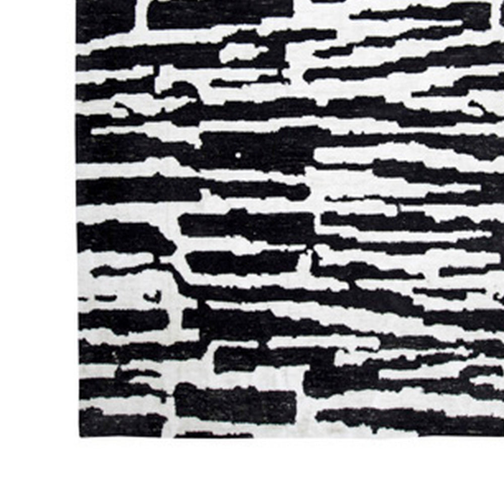 Shawn 5 x 7 Area Rug Black White Abstract Pattern Polyester Cotton Back By Casagear Home BM318346