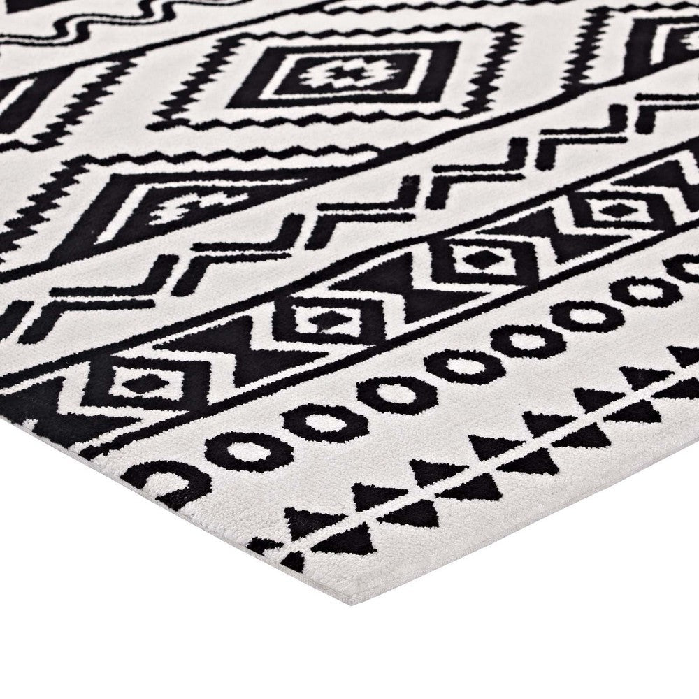 Haku Geometric Moroccan Tribal 5x8 Area Rug Black and White - No Shipping Charges MDY-R-1010A-58