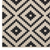 Perplex Geometric Diamond Trellis 5x8 Indoor and Outdoor Area Rug - No Shipping Charges MDY-R-1134A-58