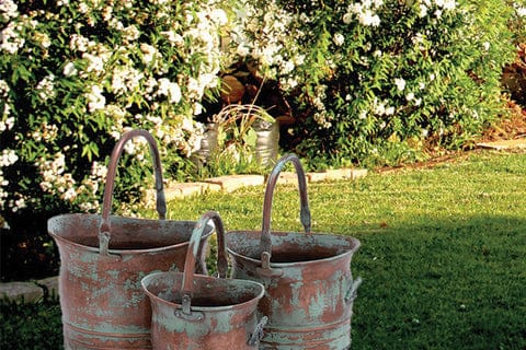 Contemporary Metal Planter With Rustic Style