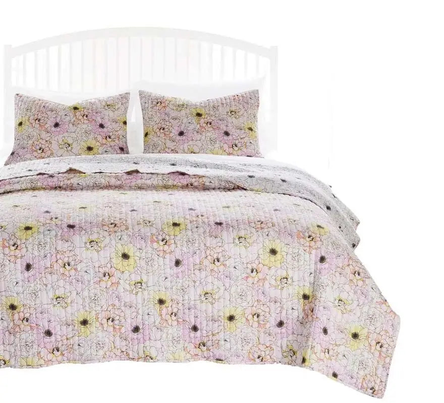 Milan 3 Piece Blooming Flowers Queen Quilt Set