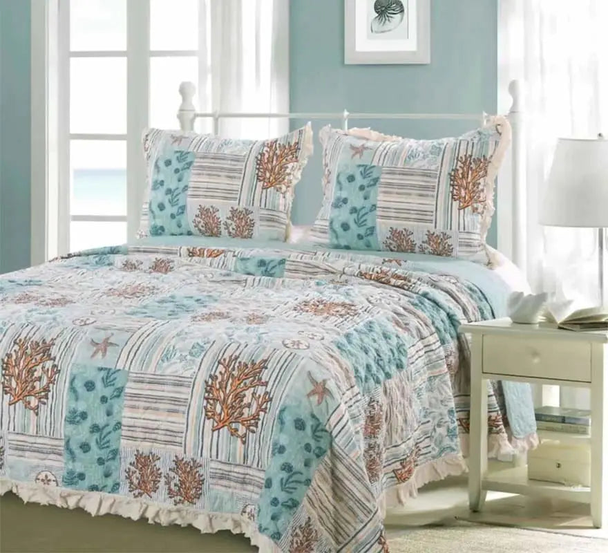 Microfiber Wrapped Sea Life Print Twin Size Quilt Set