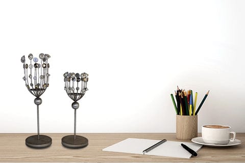 Ravishing Metal Candle Holder