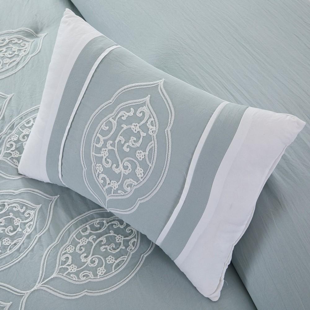 Ohio 5 Piece Queen Comforter Set with Scrolled Motifs Gray and White by Casagear Home BM231608