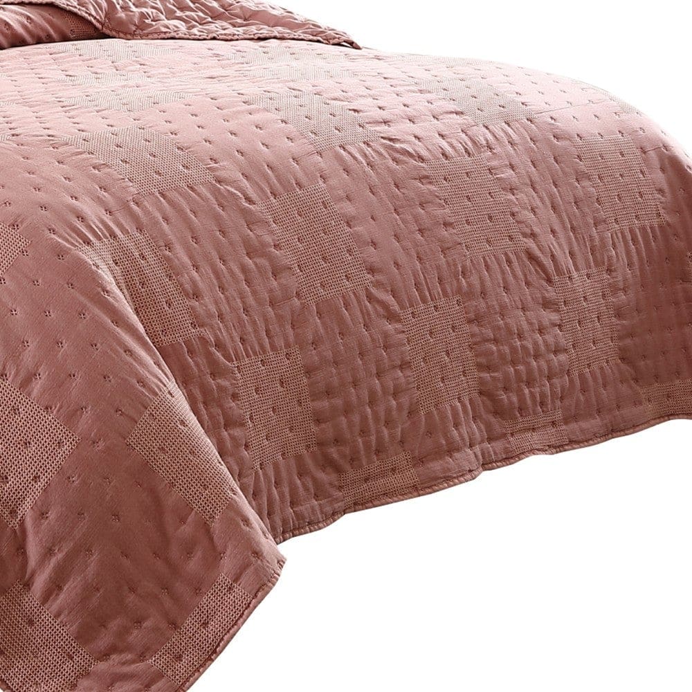 Veria 4 Piece Queen Quilt Set with Polka Dots The Urban Port Pink By Casagear Home BM250014