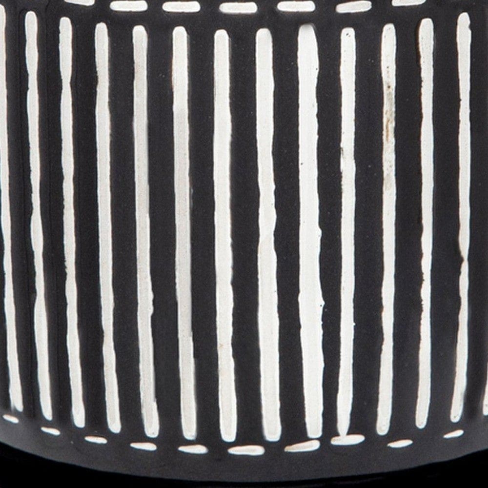 Ceramic Planter with Vertical Lines Pattern and Saucer Black and White By Casagear Home BM266292